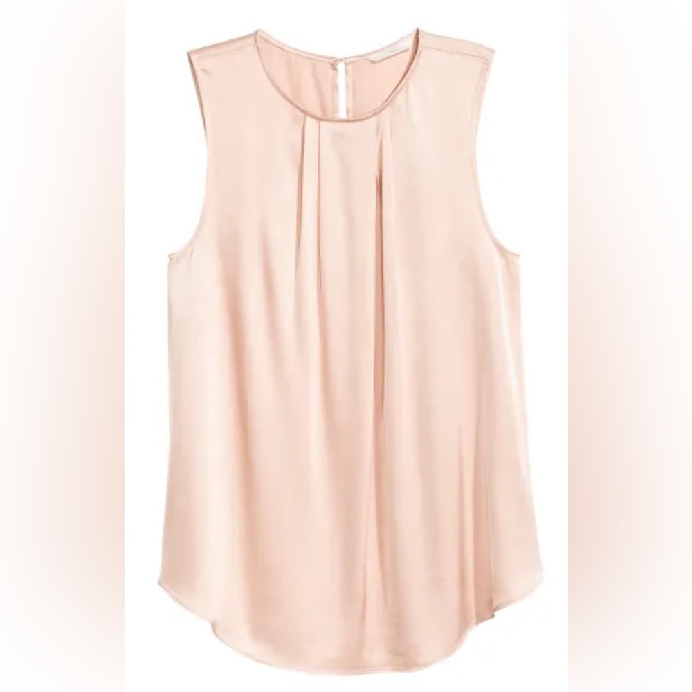 Black Rainn Flowy Sleeveless Blouse